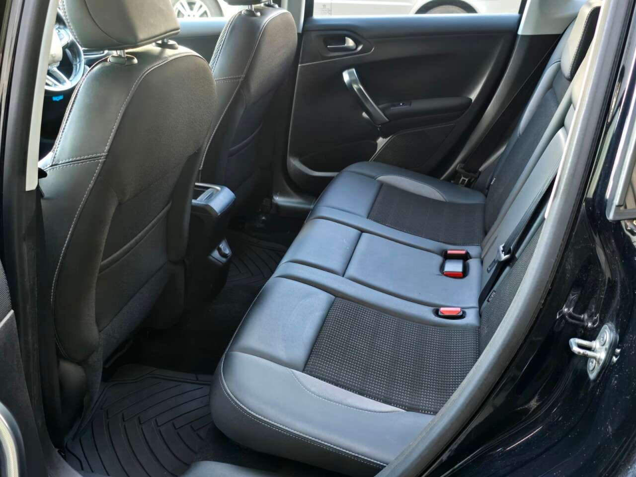 2018 PEUGEOT 2008 2018 PEUGEOT 2008