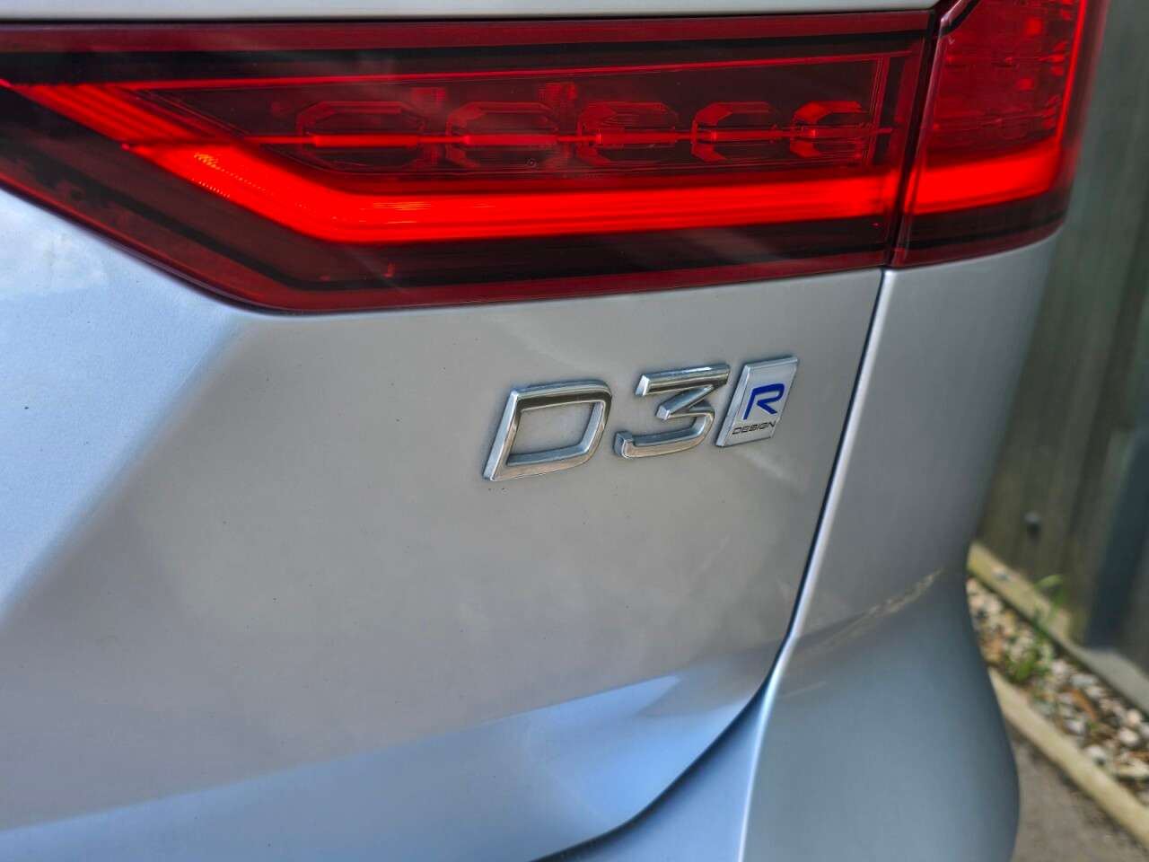 2019 VOLVO V60 2019 VOLVO V60