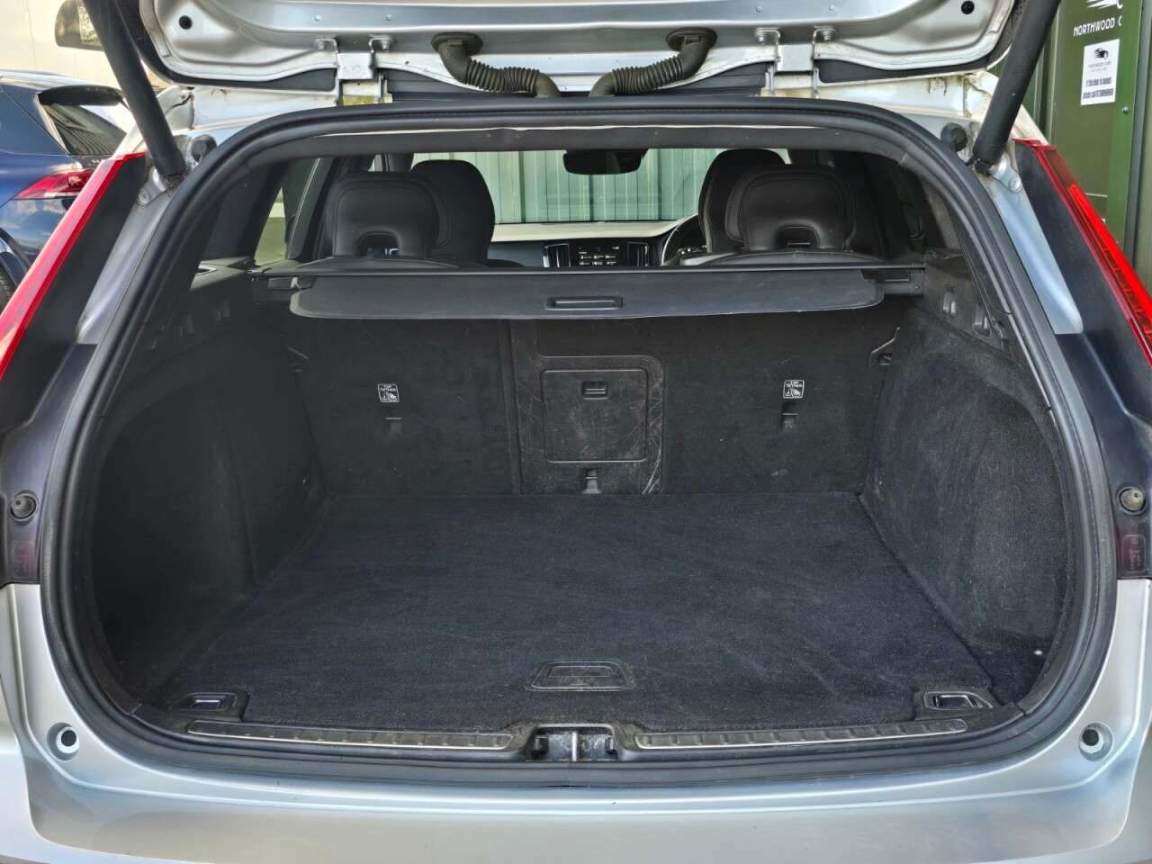 2019 VOLVO V60 2019 VOLVO V60