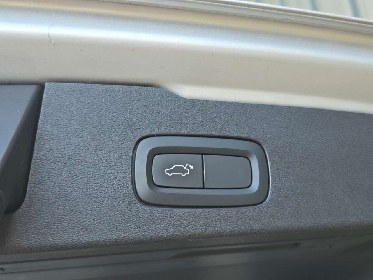 2019 VOLVO V60 2019 VOLVO V60