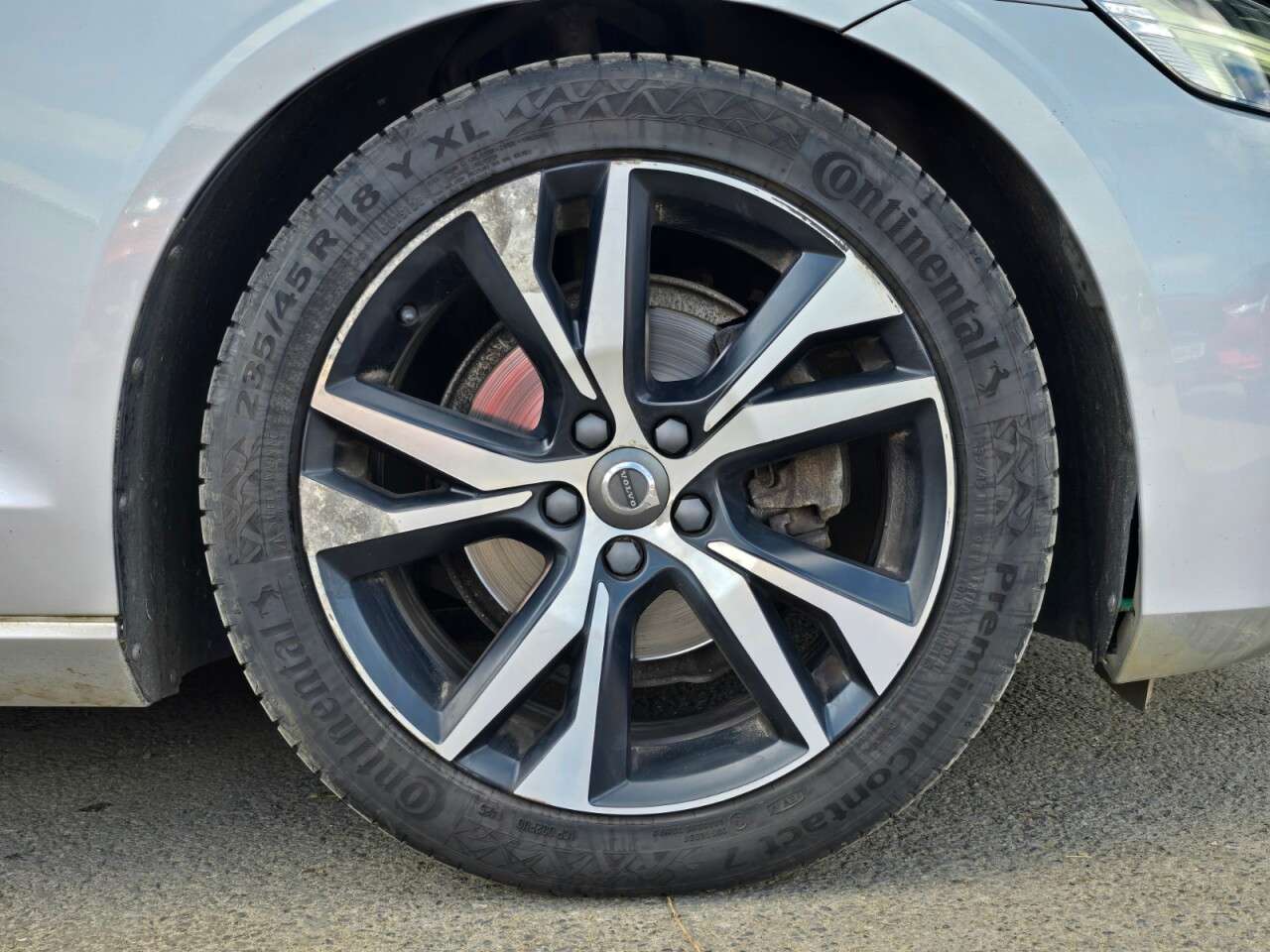 2019 VOLVO V60 2019 VOLVO V60