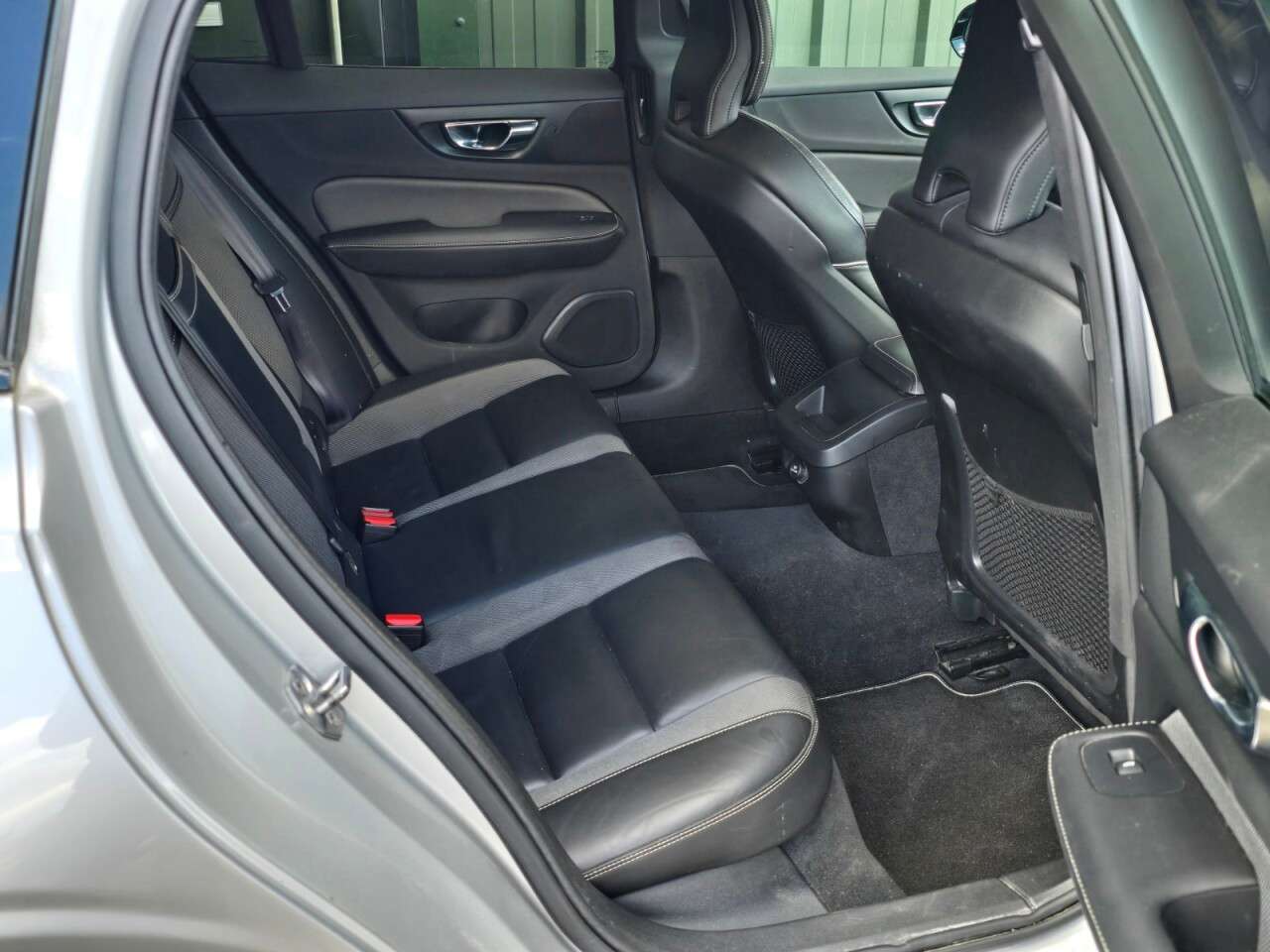 2019 VOLVO V60 2019 VOLVO V60