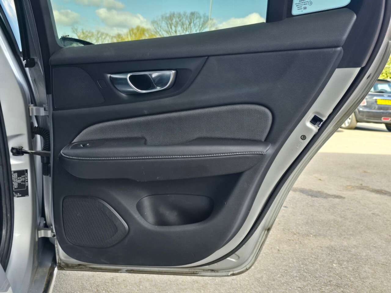 2019 VOLVO V60 2019 VOLVO V60