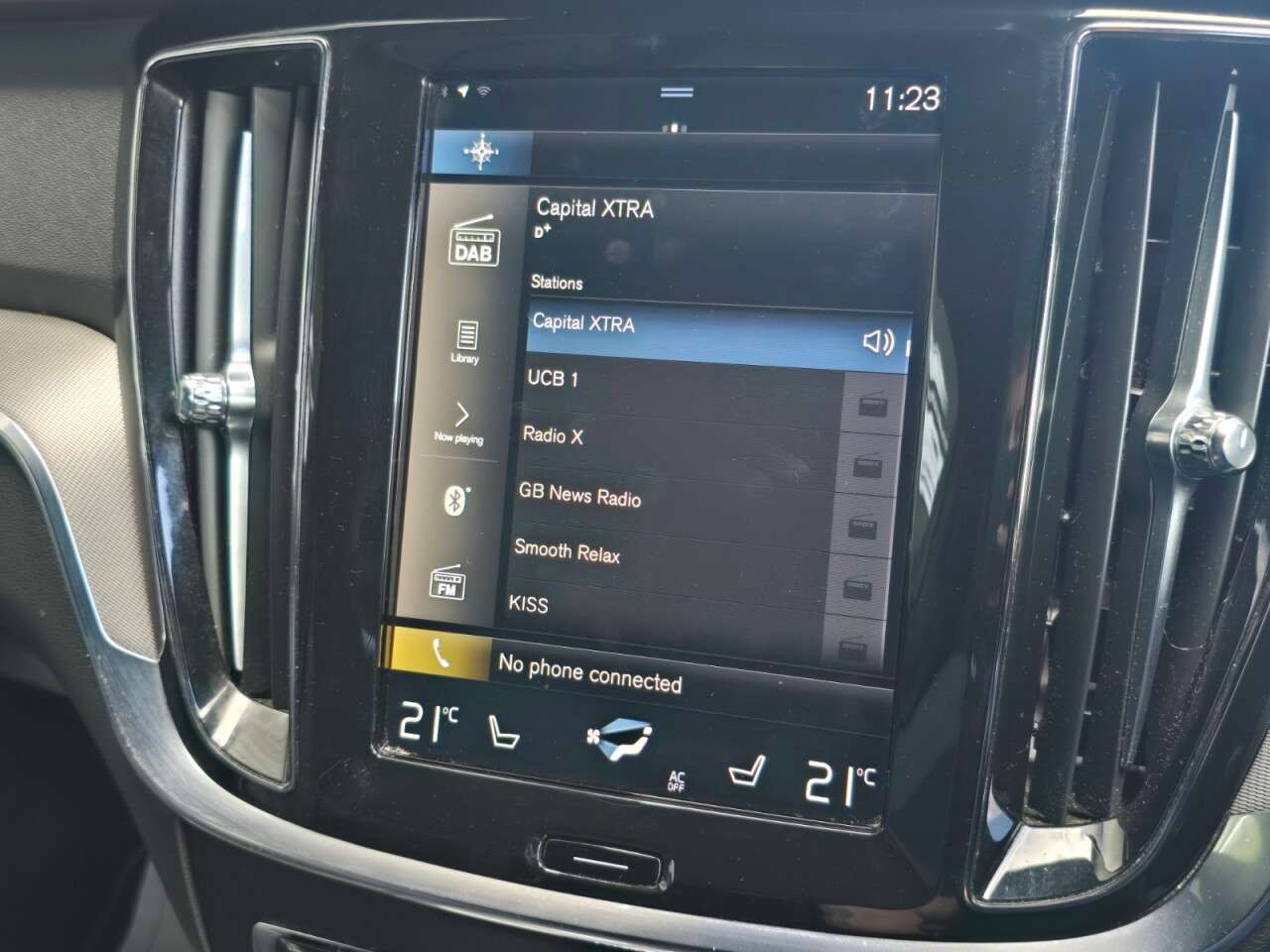 2019 VOLVO V60 2019 VOLVO V60