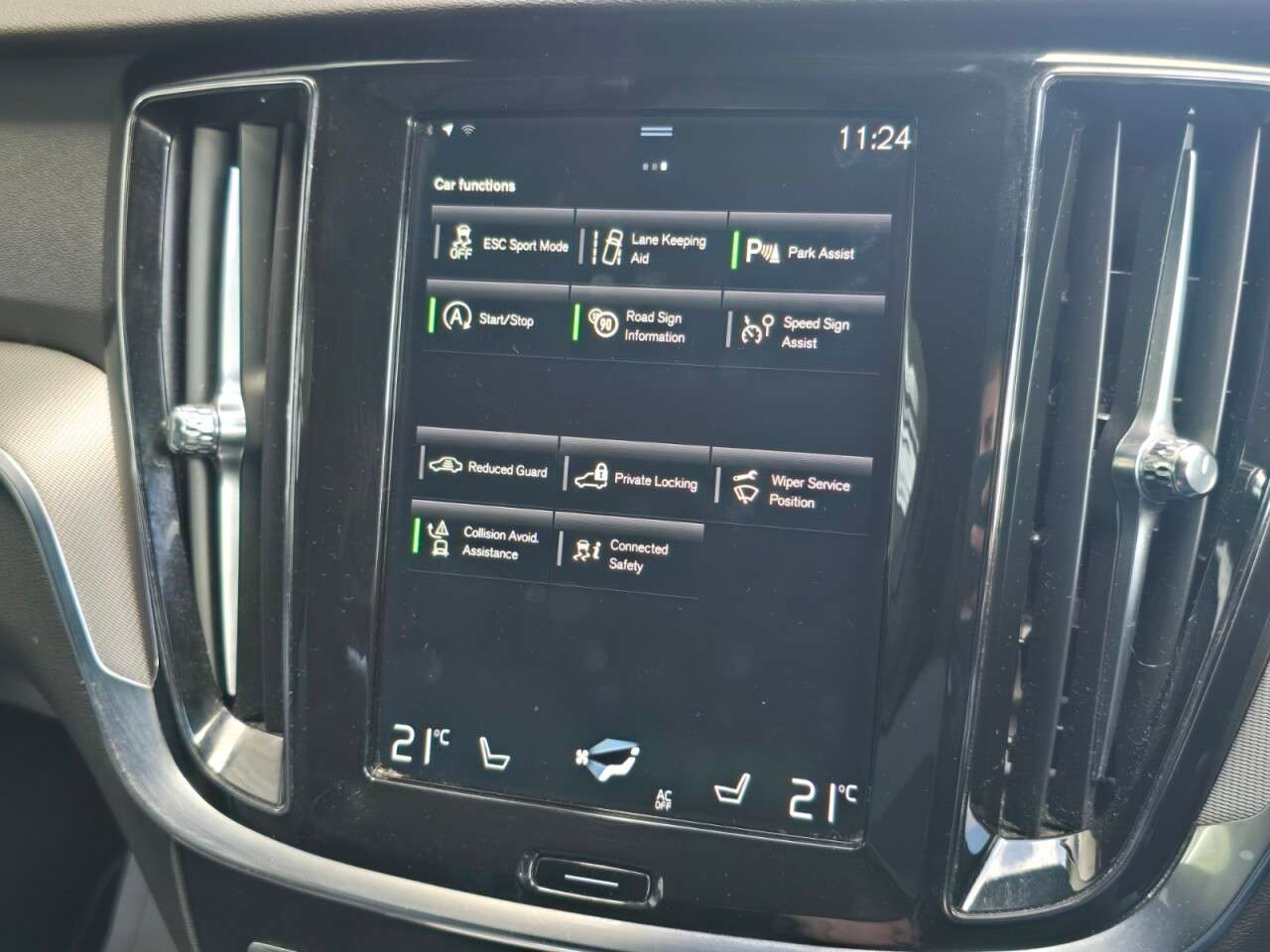 2019 VOLVO V60 2019 VOLVO V60