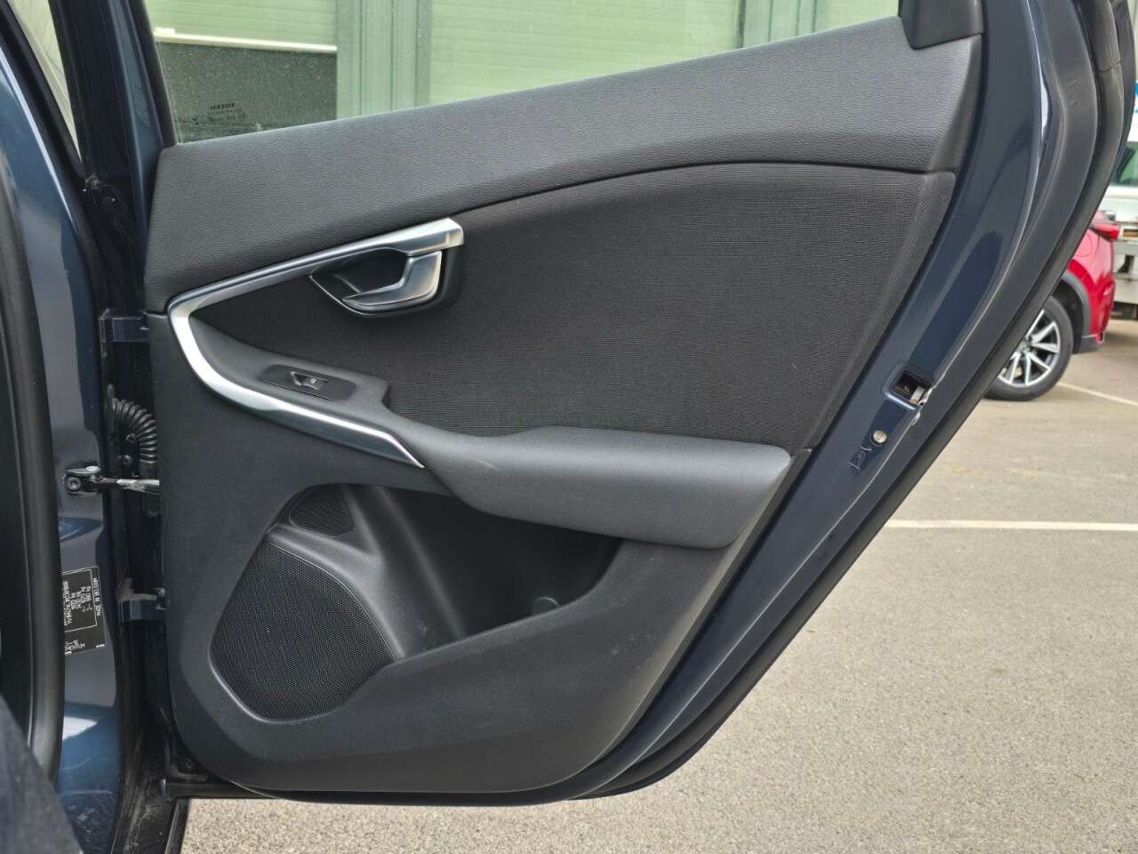2016 VOLVO V40 2016 VOLVO V40