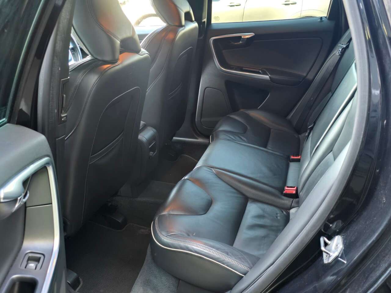 2015 VOLVO XC60 2015 VOLVO XC60
