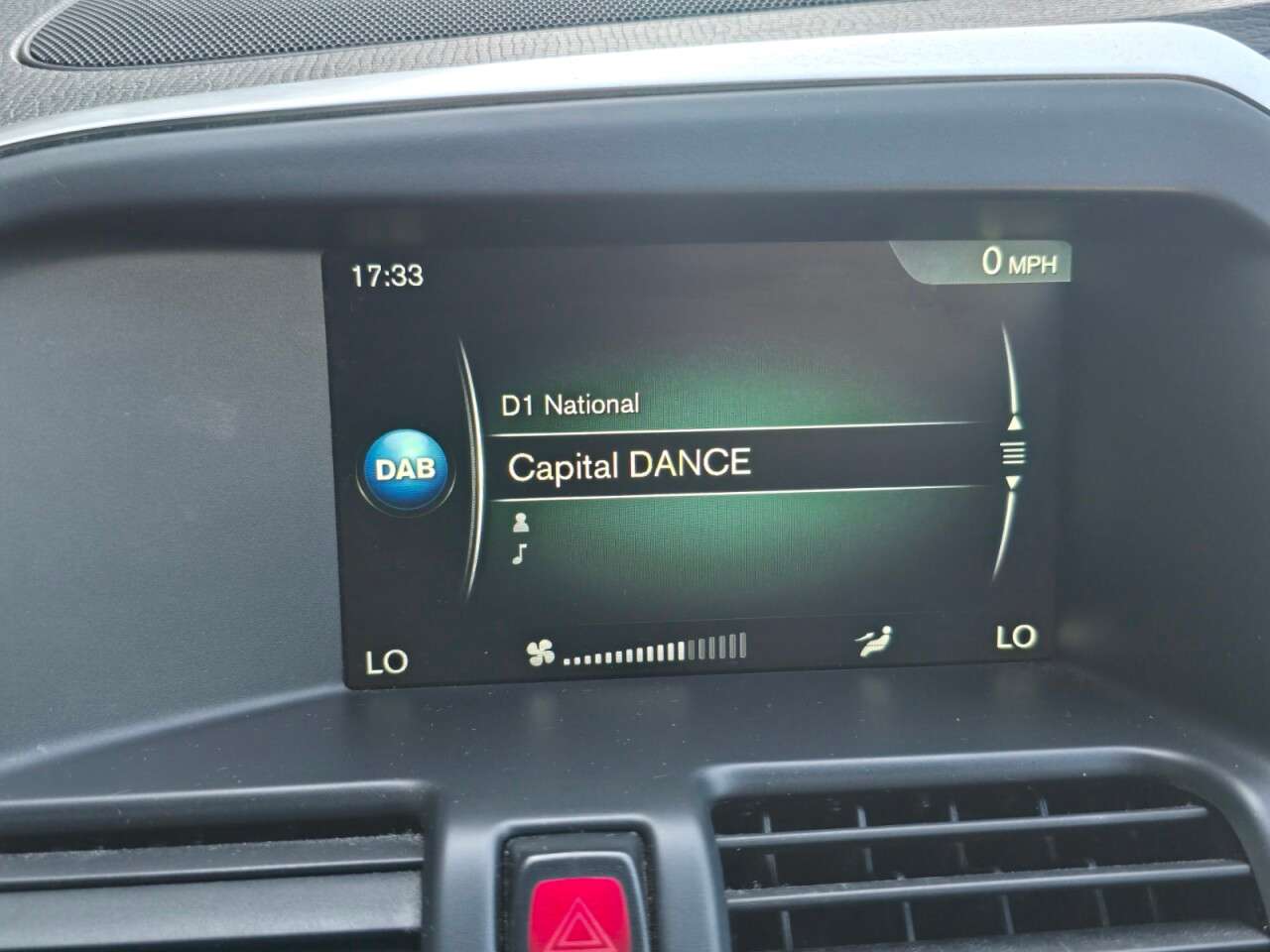 2015 VOLVO XC60 2015 VOLVO XC60