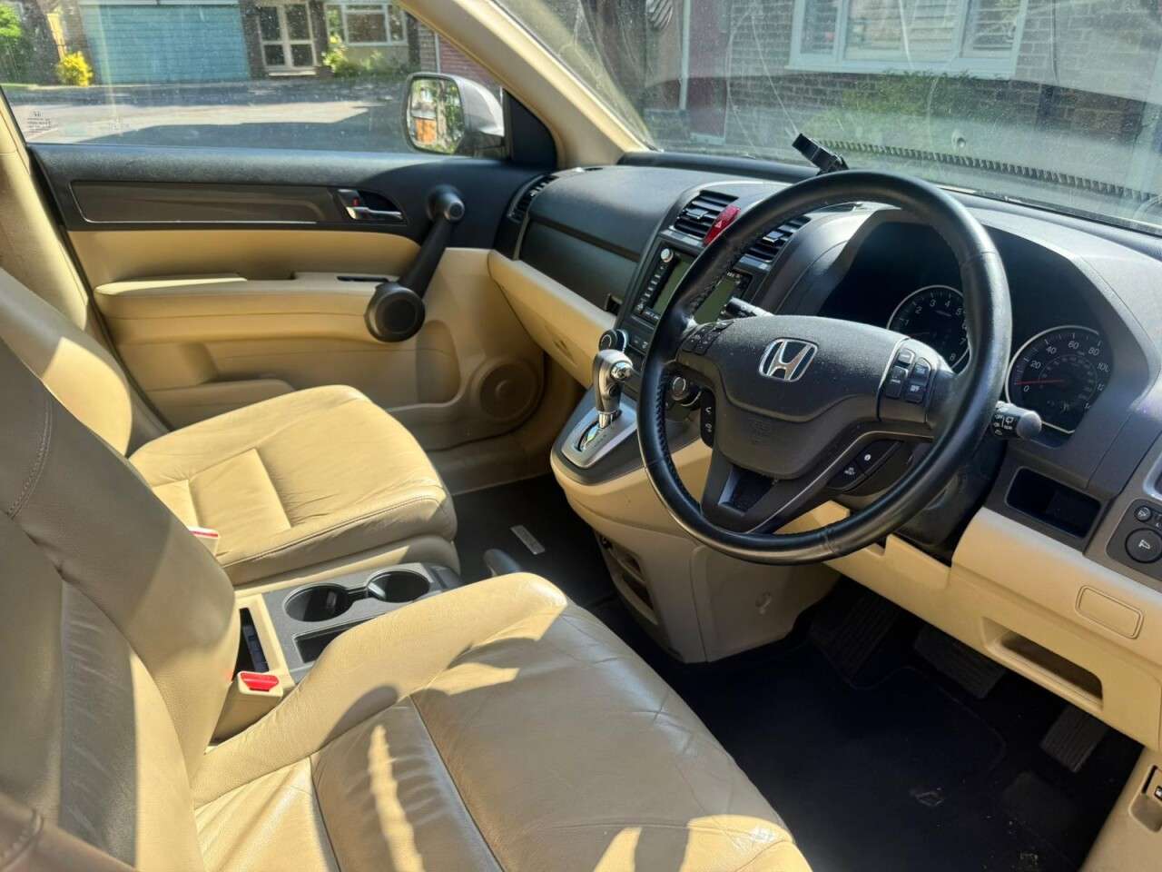 A 2010 HONDA CR-V 2.0 i-VTEC EX SUV 5dr Petrol Auto 4WD Euro 5 (150 ps) Leather - Pan Roof - A 2010 HONDA CR-V 2.0 i-VTEC EX SUV 5dr Petrol Auto 4WD Euro 5 (150 ps) Leather - Pan Roof -