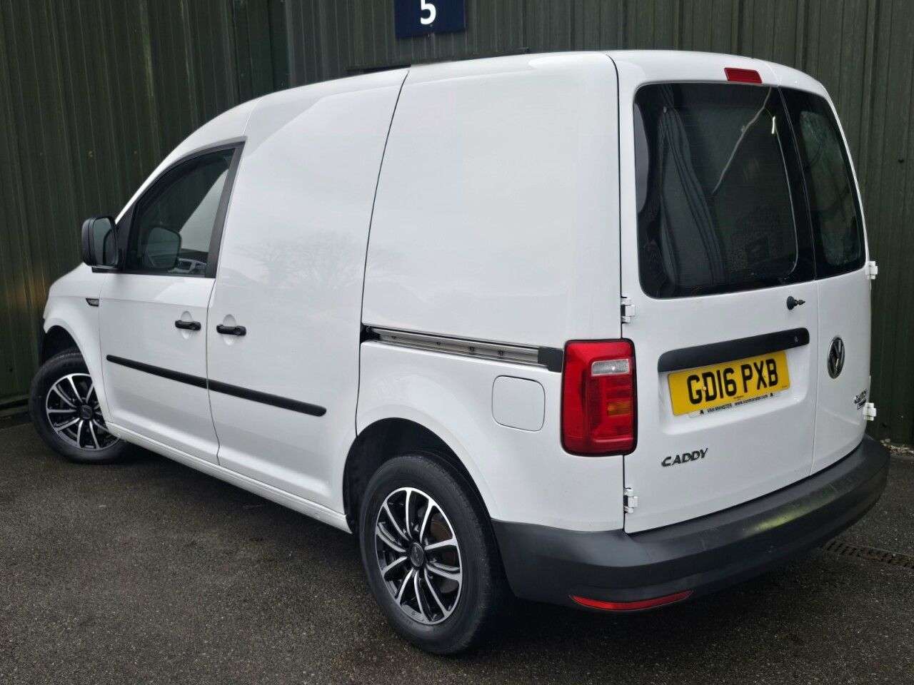 A 2016 VOLKSWAGEN CADDY 2.0 TDI C20 BlueMotion Tech Startline Panel Van 5dr Diesel Manual SWB Euro A 2016 VOLKSWAGEN CADDY 2.0 TDI C20 BlueMotion Tech Startline Panel Van 5dr Diesel Manual SWB Euro