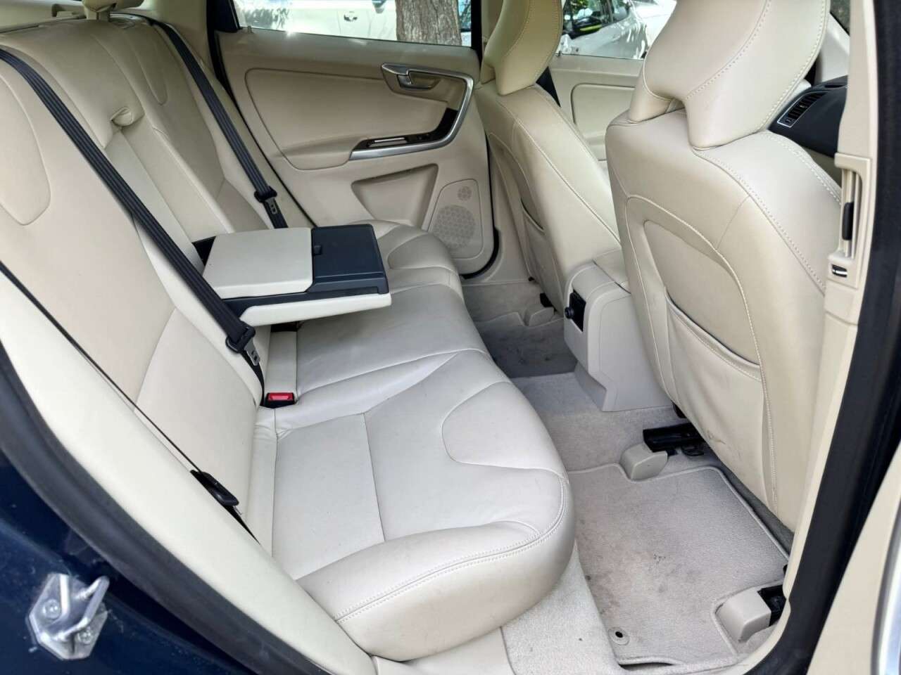2014 VOLVO XC60 2014 VOLVO XC60