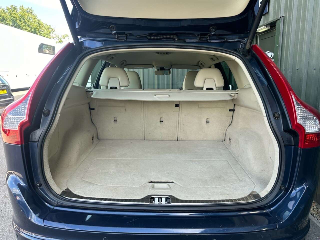 2014 VOLVO XC60 2014 VOLVO XC60