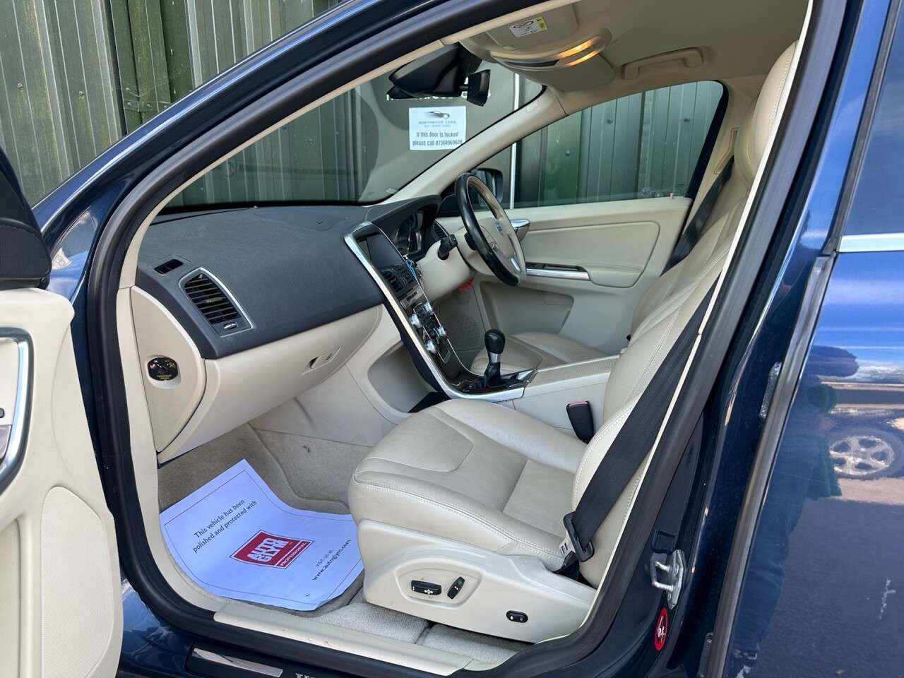 2014 VOLVO XC60 2014 VOLVO XC60