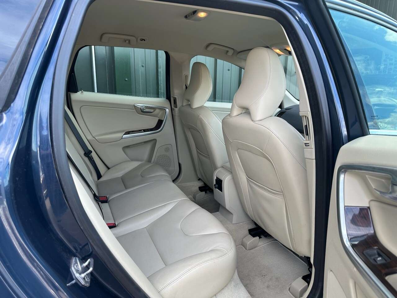 2014 VOLVO XC60 2014 VOLVO XC60