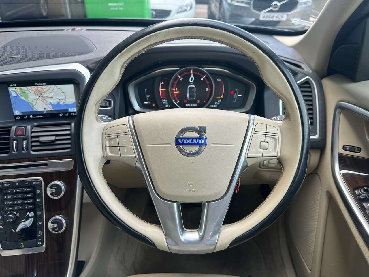 2014 VOLVO XC60 2014 VOLVO XC60