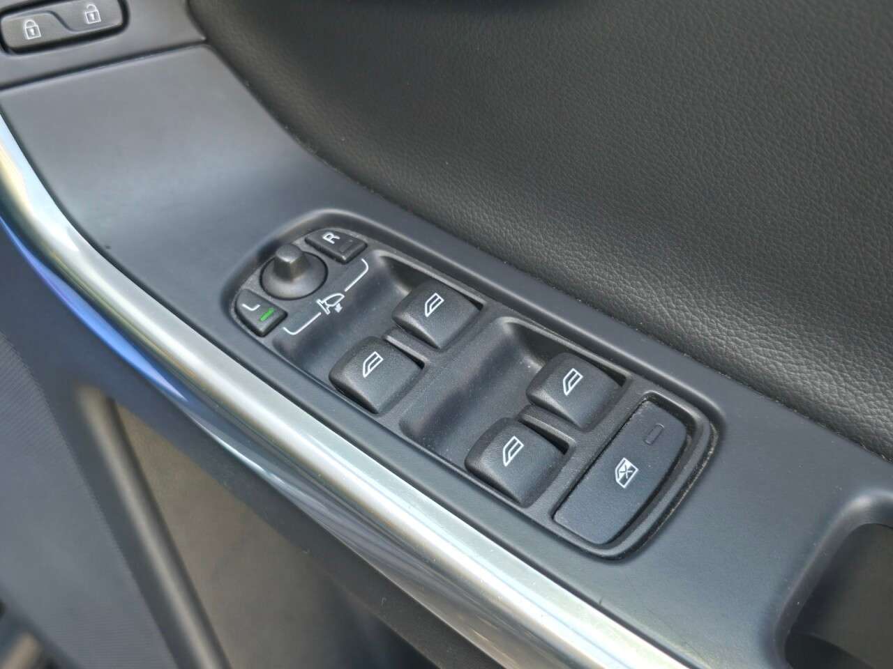 2016 VOLVO XC60 2016 VOLVO XC60