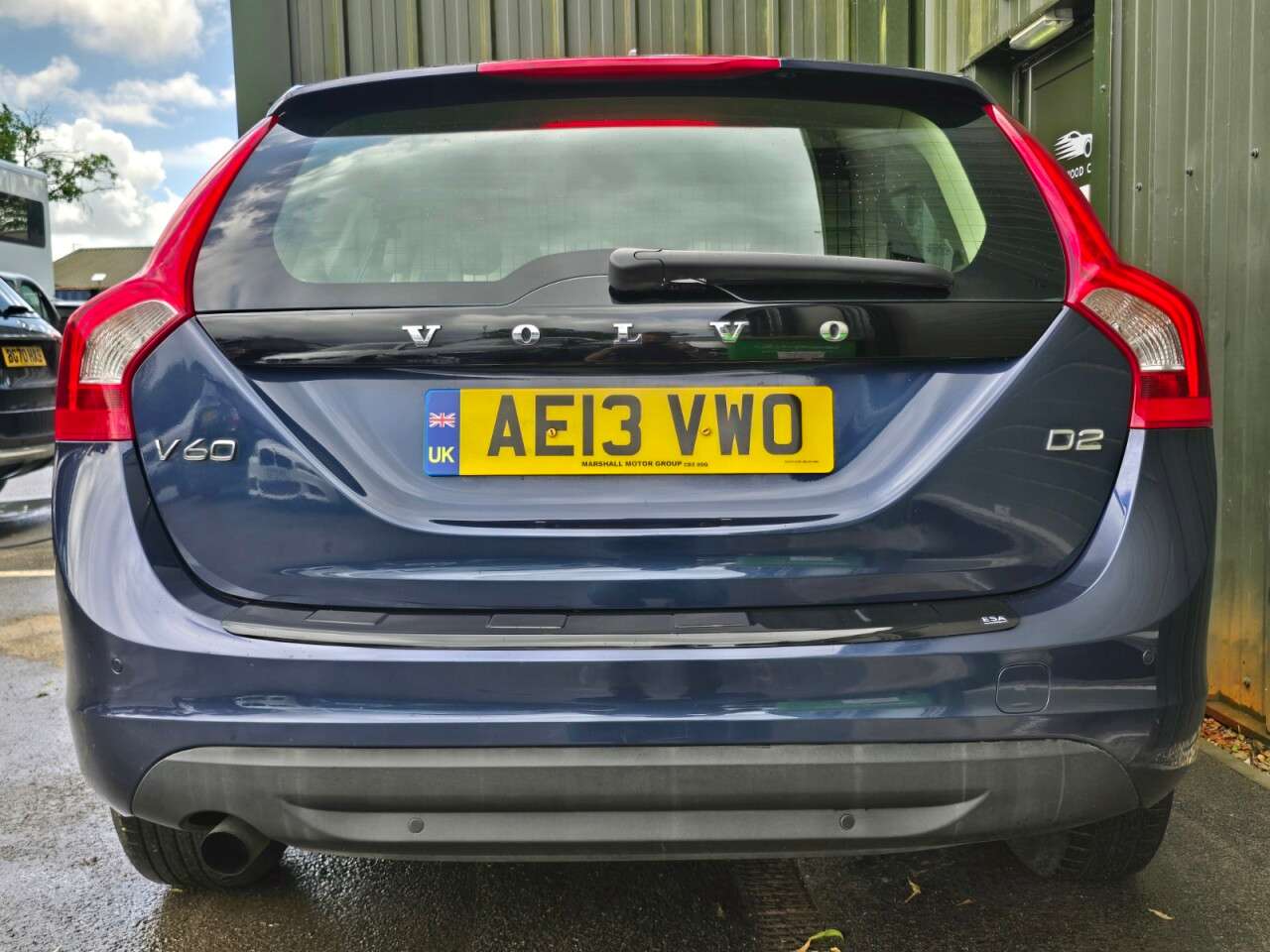 2013 VOLVO V60 2013 VOLVO V60