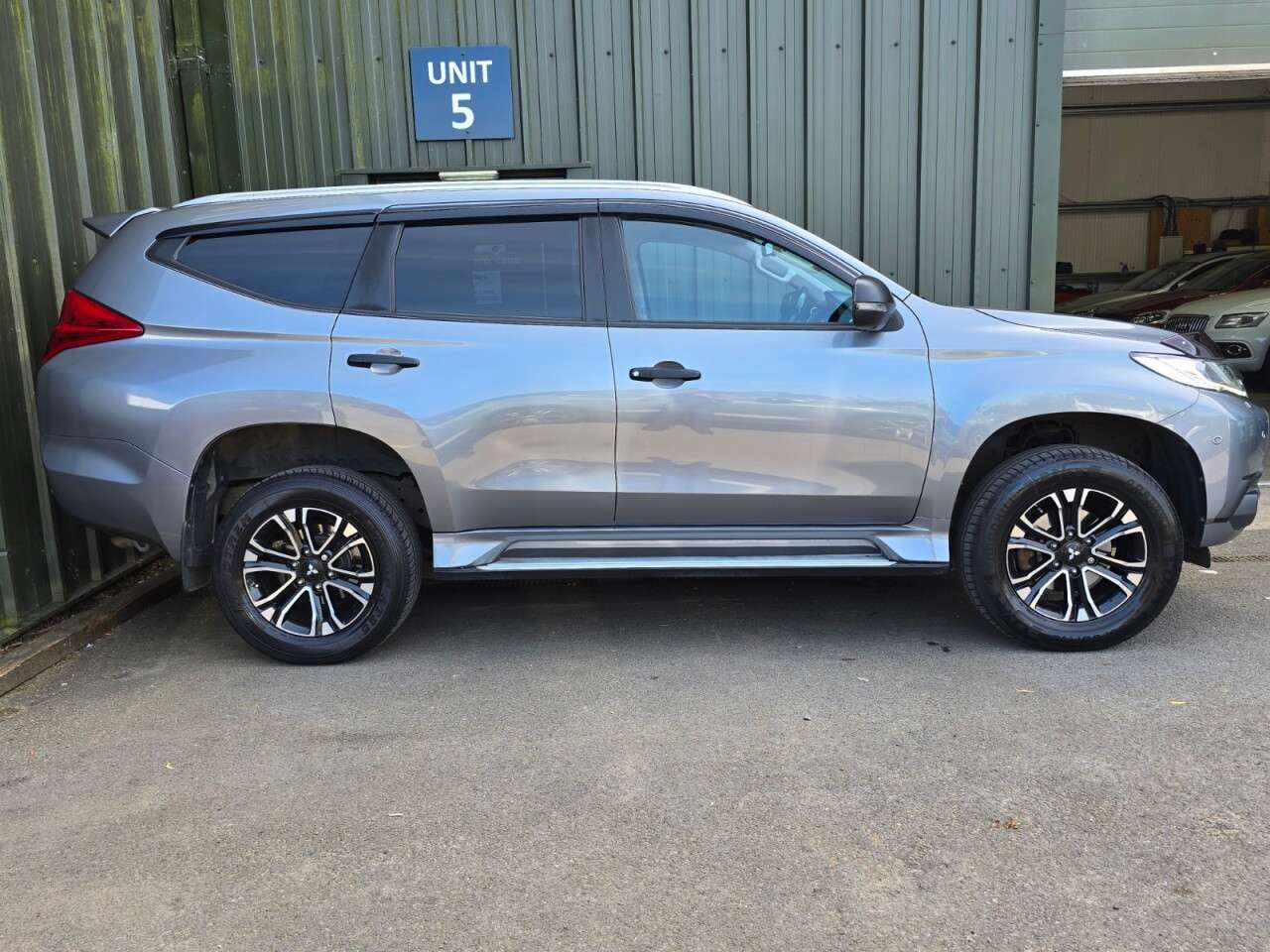 A 2019 MITSUBISHI SHOGUN SPORT 2.4D 4 SUV 5dr Diesel Auto 4WD Euro 6 (181 ps) ULEZ Free - Nav - £60 Camera A 2019 MITSUBISHI SHOGUN SPORT 2.4D 4 SUV 5dr Diesel Auto 4WD Euro 6 (181 ps) ULEZ Free - Nav - £60 Camera