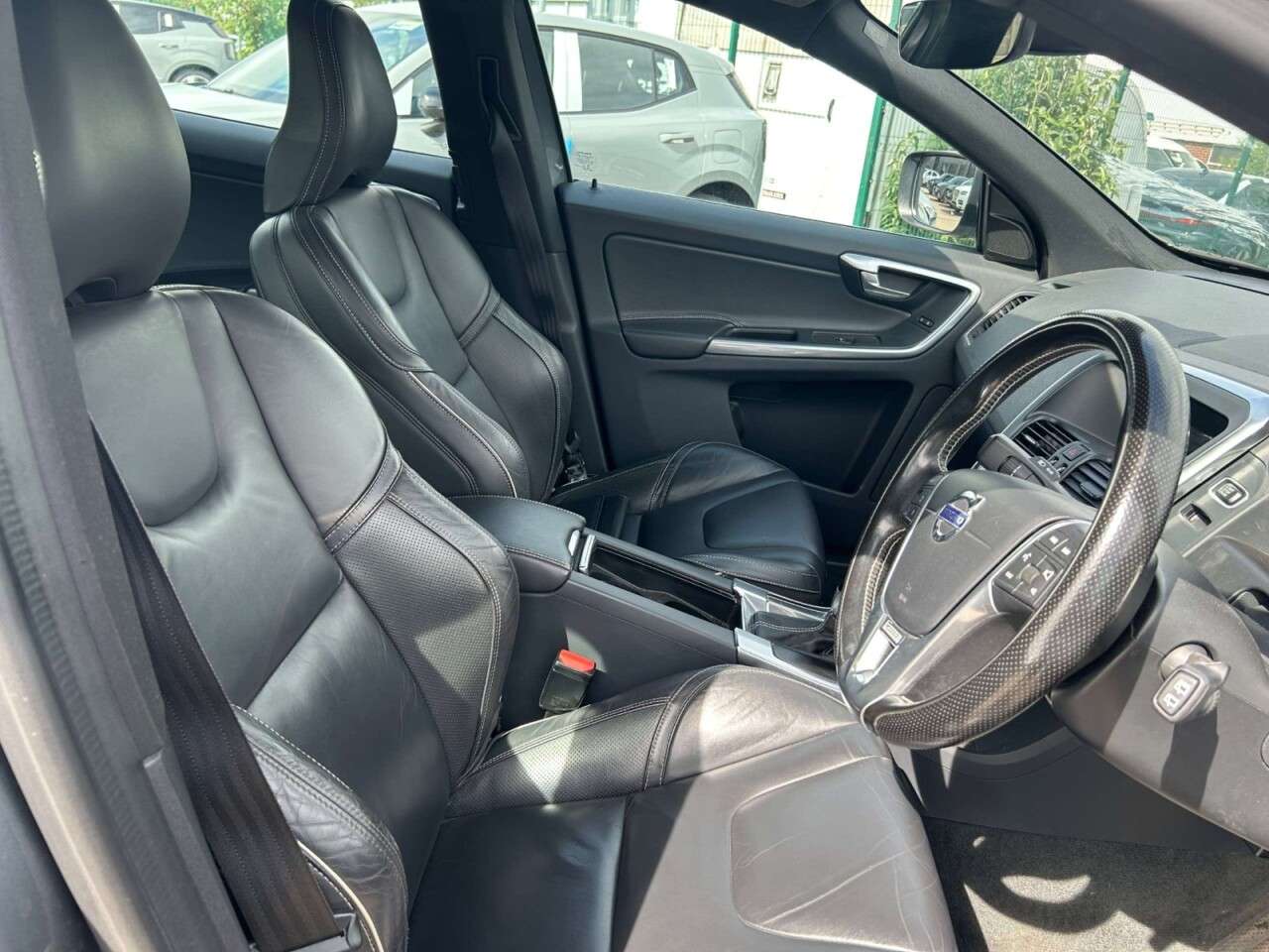 2017 VOLVO XC60 2017 VOLVO XC60