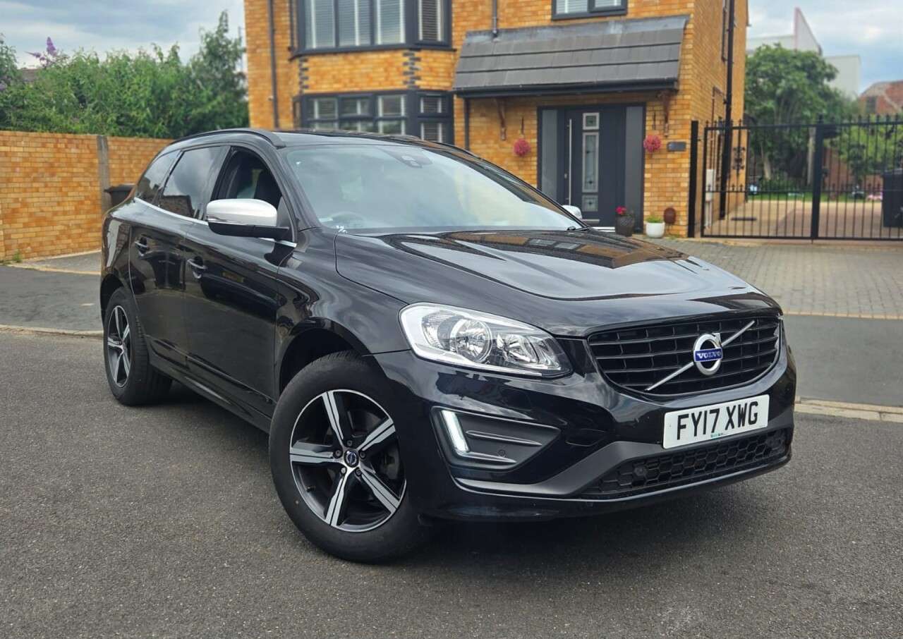 A 2017 VOLVO XC60 2.0 D4 R-Design Nav SUV 5dr Diesel Auto Euro 6 (s/s) (190 ps) Heated Leathe A 2017 VOLVO XC60 2.0 D4 R-Design Nav SUV 5dr Diesel Auto Euro 6 (s/s) (190 ps) Heated Leathe