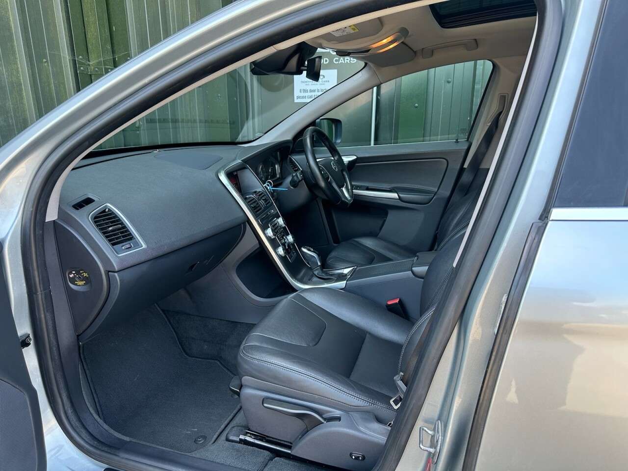 2016 VOLVO XC60 2016 VOLVO XC60