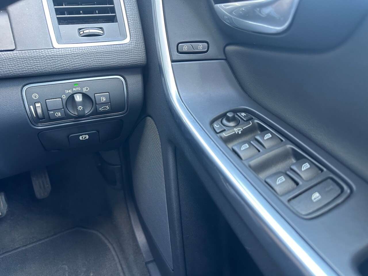 2016 VOLVO XC60 2016 VOLVO XC60