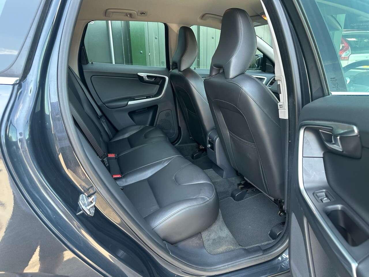 2017 VOLVO XC60 2017 VOLVO XC60