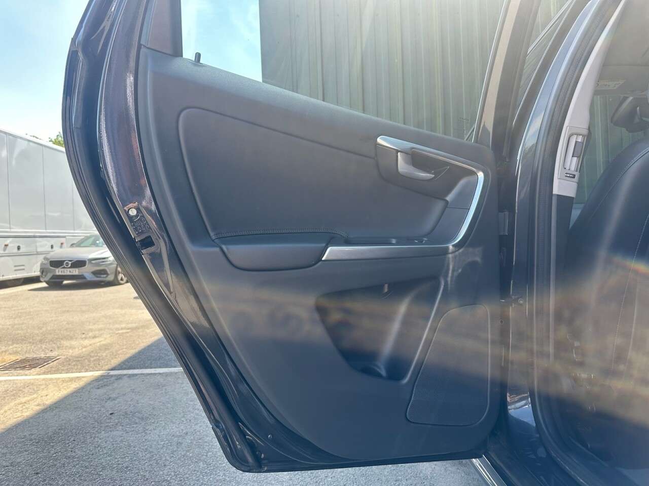 2017 VOLVO XC60 2017 VOLVO XC60