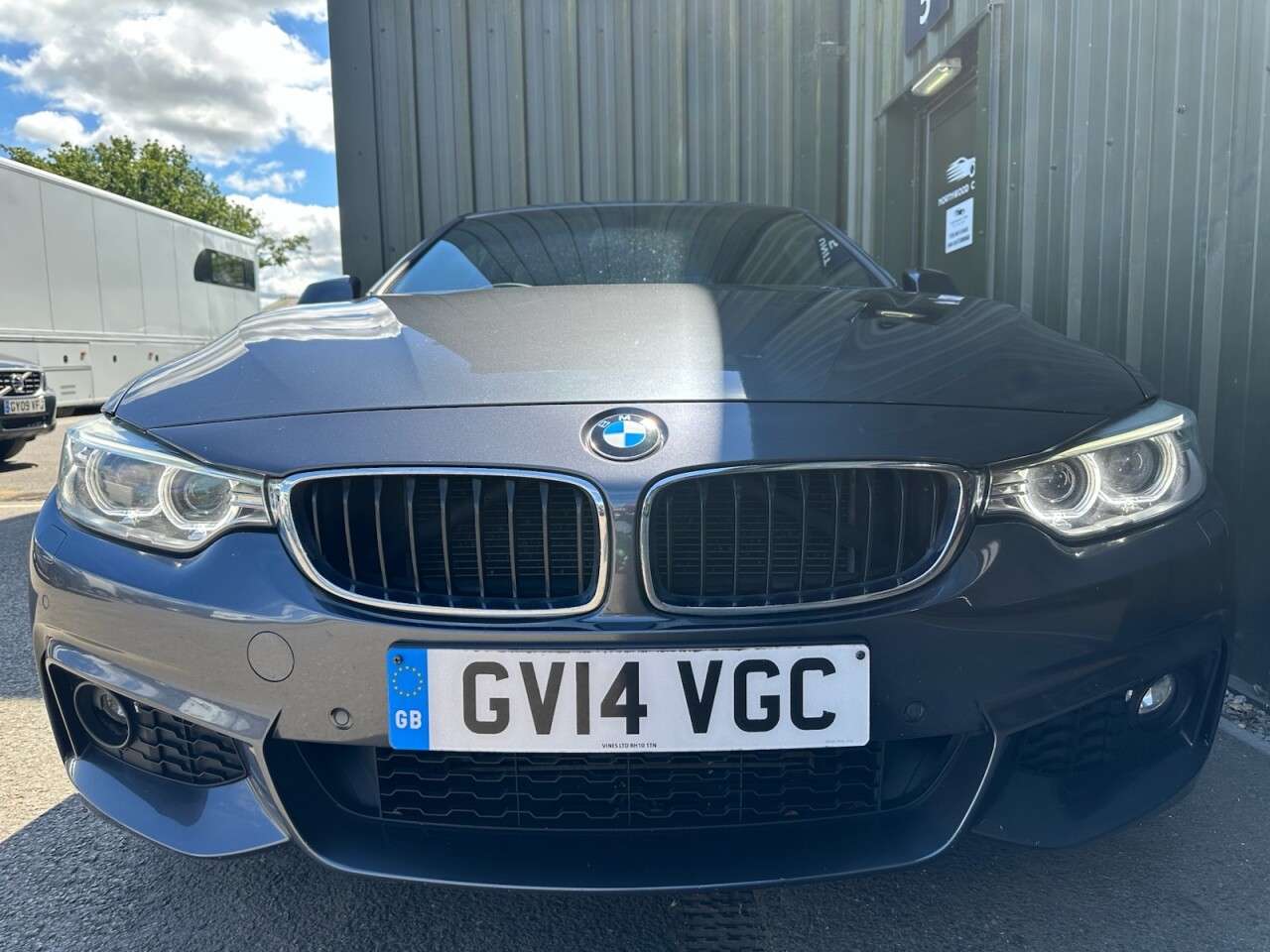 A 2014 BMW 4 SERIES 2.0 420d M Sport Coupe 2dr Diesel Auto Euro 6 (s/s) (184 ps) Pro Nav - Park A 2014 BMW 4 SERIES 2.0 420d M Sport Coupe 2dr Diesel Auto Euro 6 (s/s) (184 ps) Pro Nav - Park