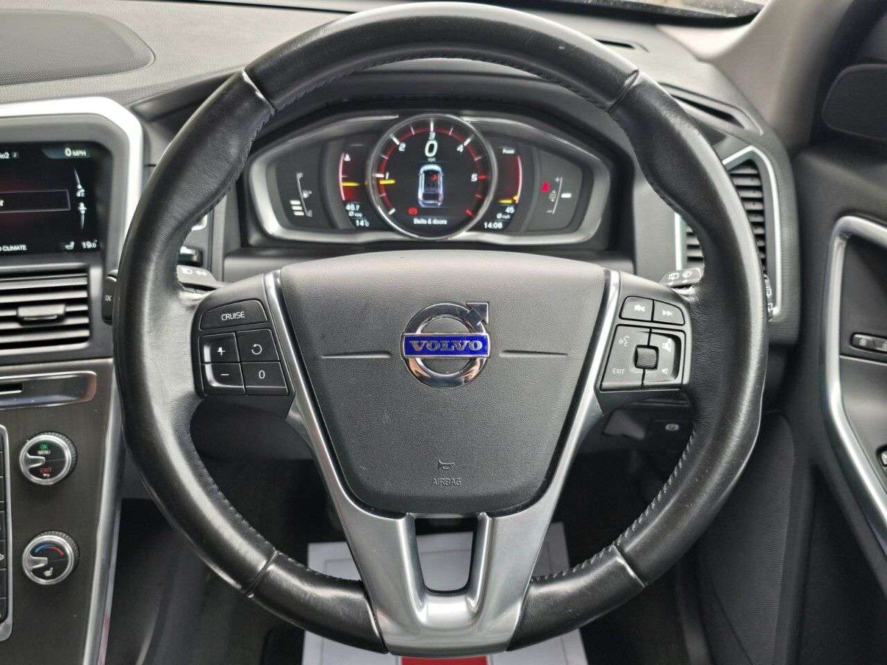 2015 VOLVO XC60 2015 VOLVO XC60