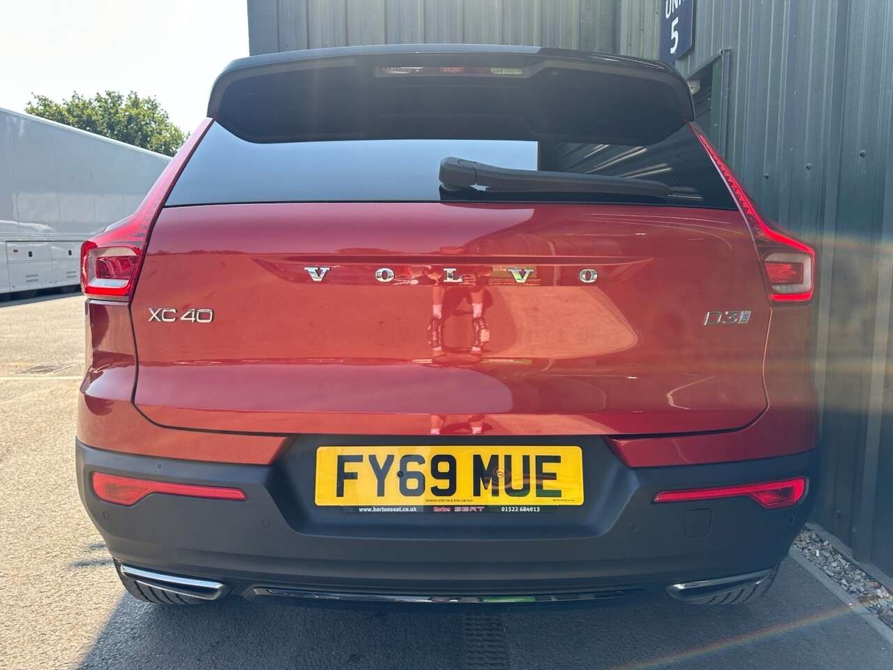 2019 VOLVO XC40 2019 VOLVO XC40
