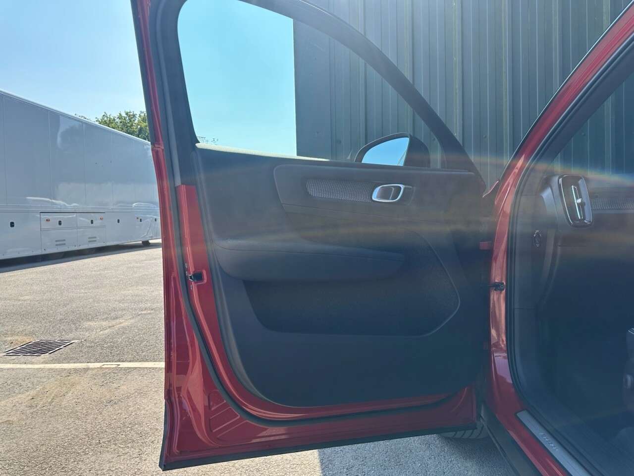 2019 VOLVO XC40 2019 VOLVO XC40