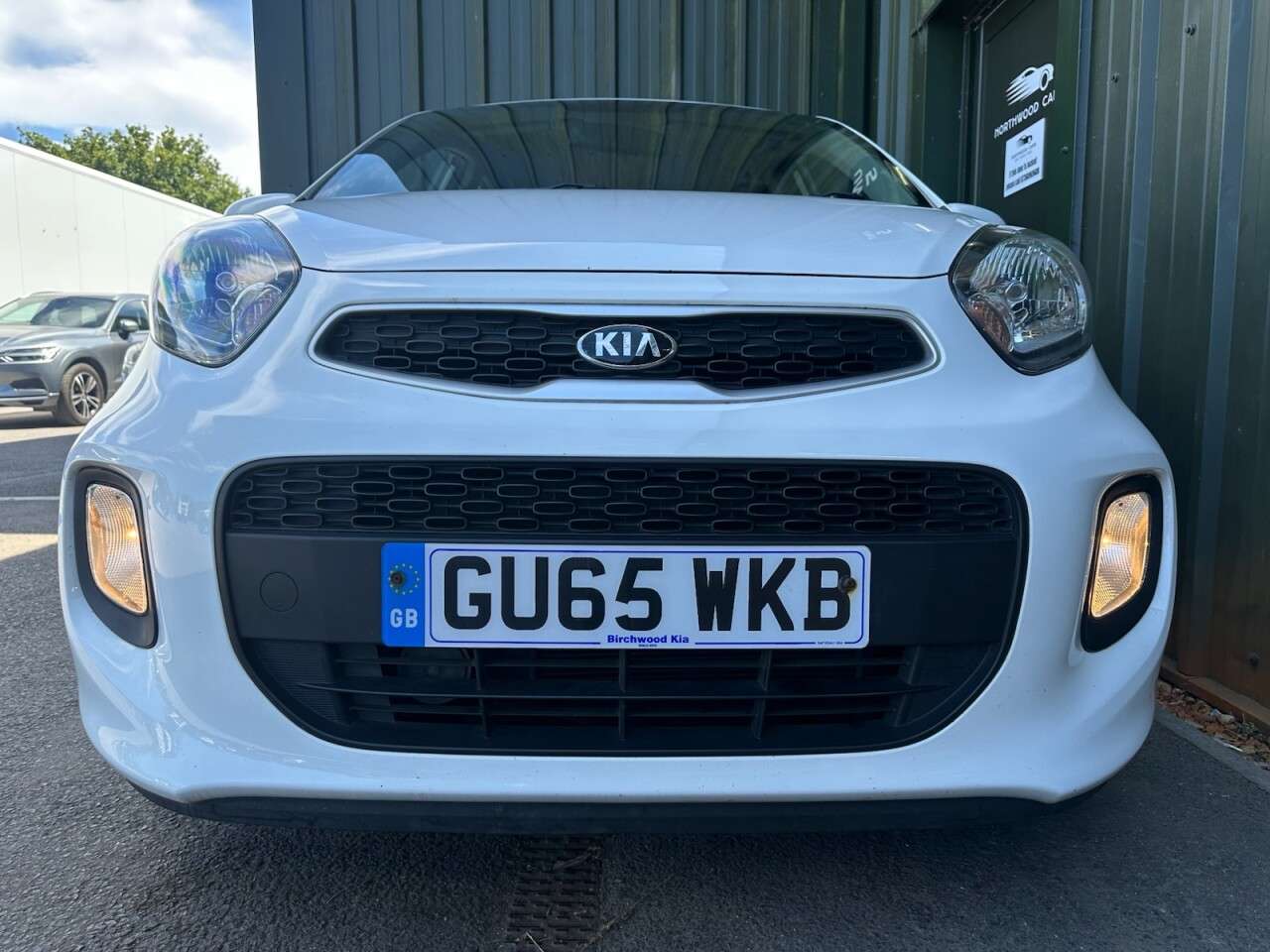 A 2015 KIA PICANTO 1.0 1 Hatchback 5dr Petrol Manual Euro 6 (65 bhp) Air Con - ULEZ Free - Fab A 2015 KIA PICANTO 1.0 1 Hatchback 5dr Petrol Manual Euro 6 (65 bhp) Air Con - ULEZ Free - Fab