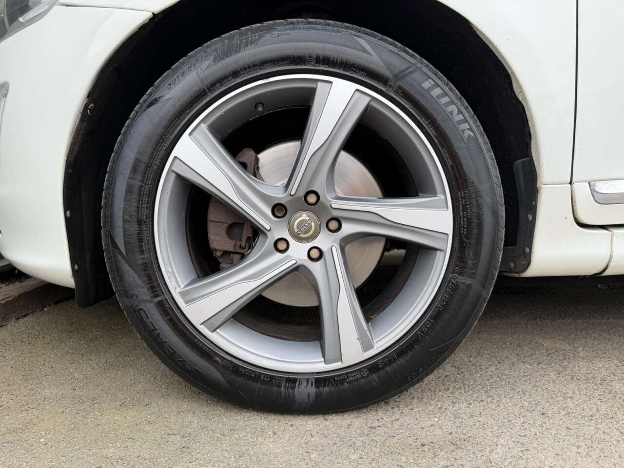 2014 VOLVO XC60 2014 VOLVO XC60
