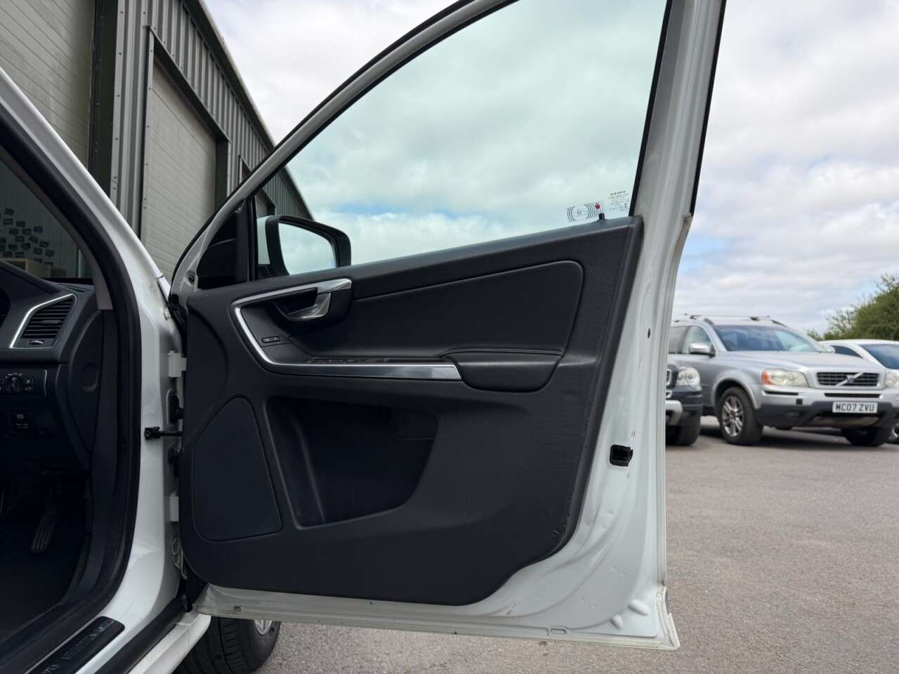2014 VOLVO XC60 2014 VOLVO XC60