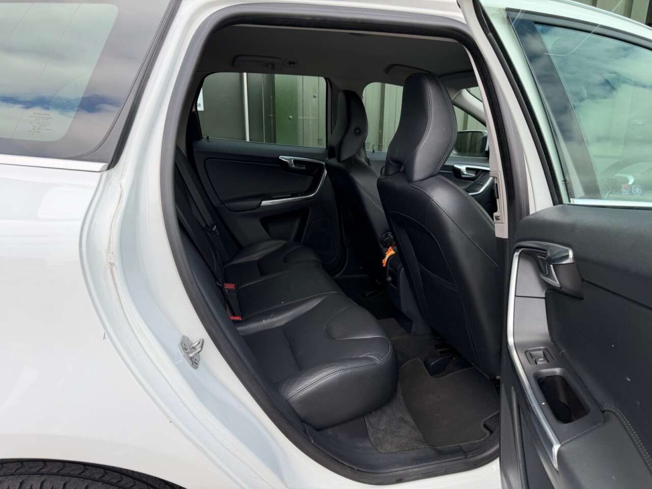 2014 VOLVO XC60 2014 VOLVO XC60