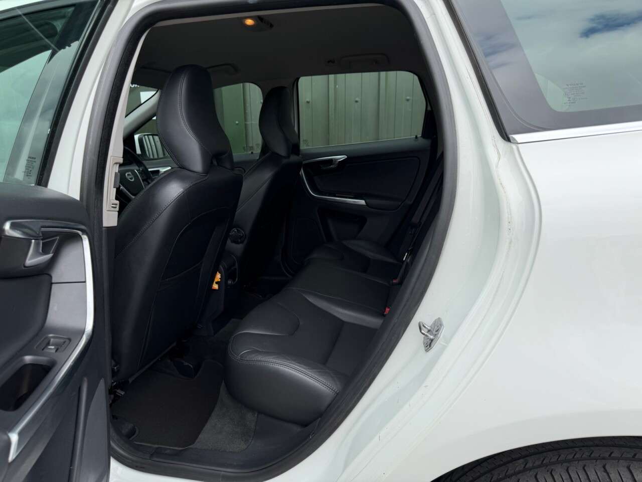 2014 VOLVO XC60 2014 VOLVO XC60