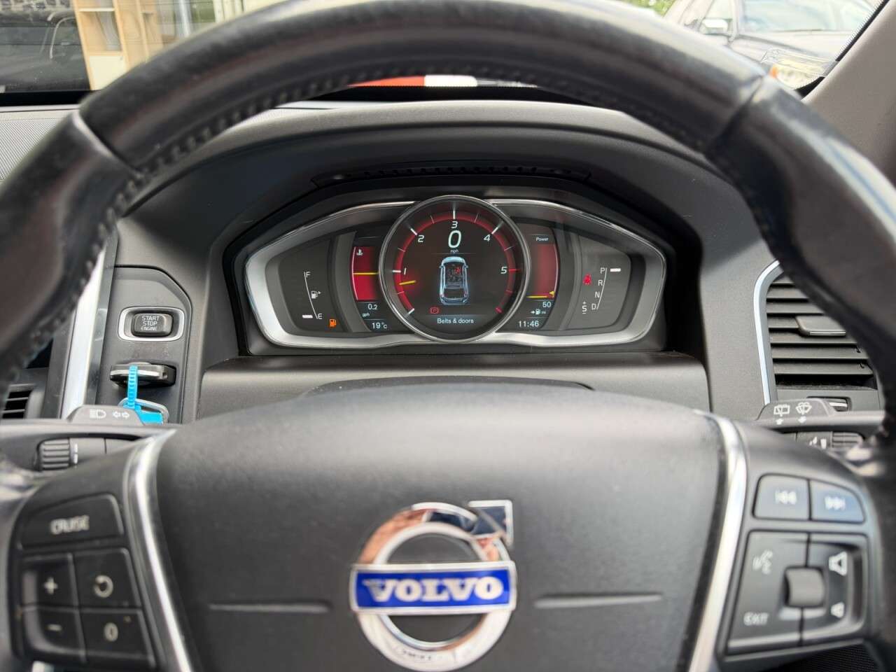 2014 VOLVO XC60 2014 VOLVO XC60