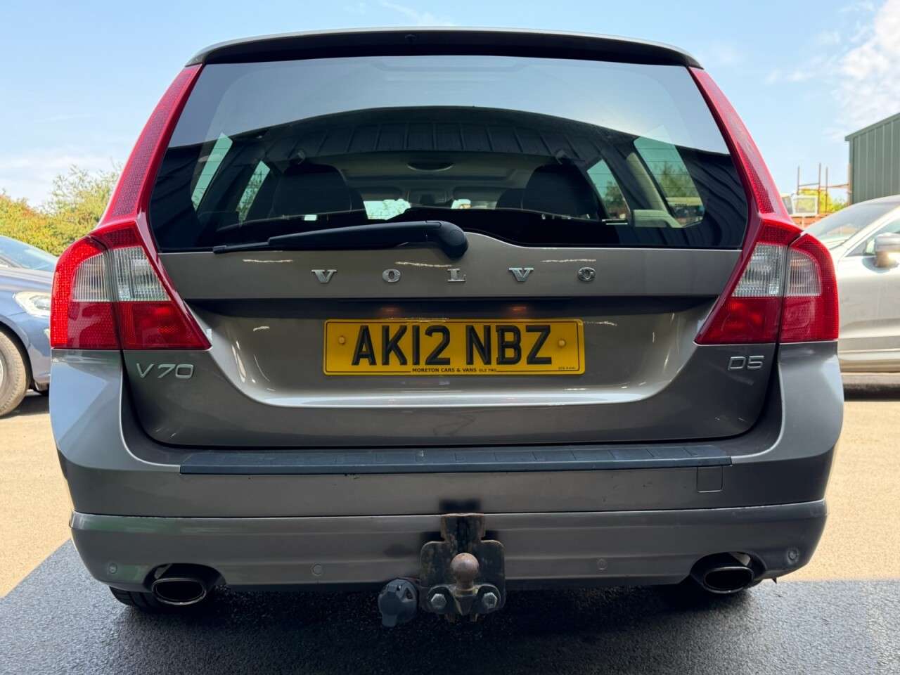 2012 VOLVO V70 2012 VOLVO V70