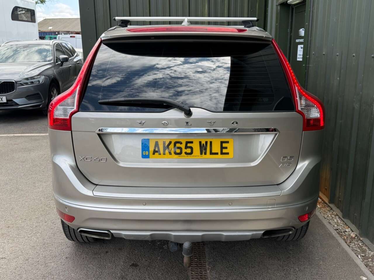 2015 VOLVO XC60 2015 VOLVO XC60
