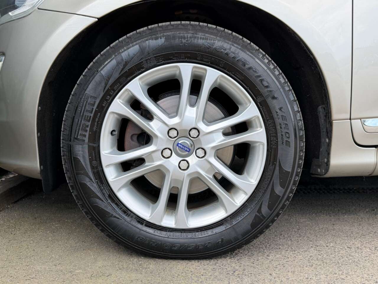 2015 VOLVO XC60 2015 VOLVO XC60