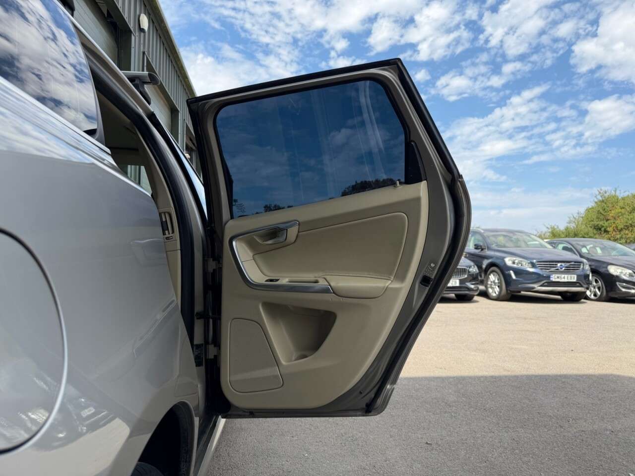 2015 VOLVO XC60 2015 VOLVO XC60