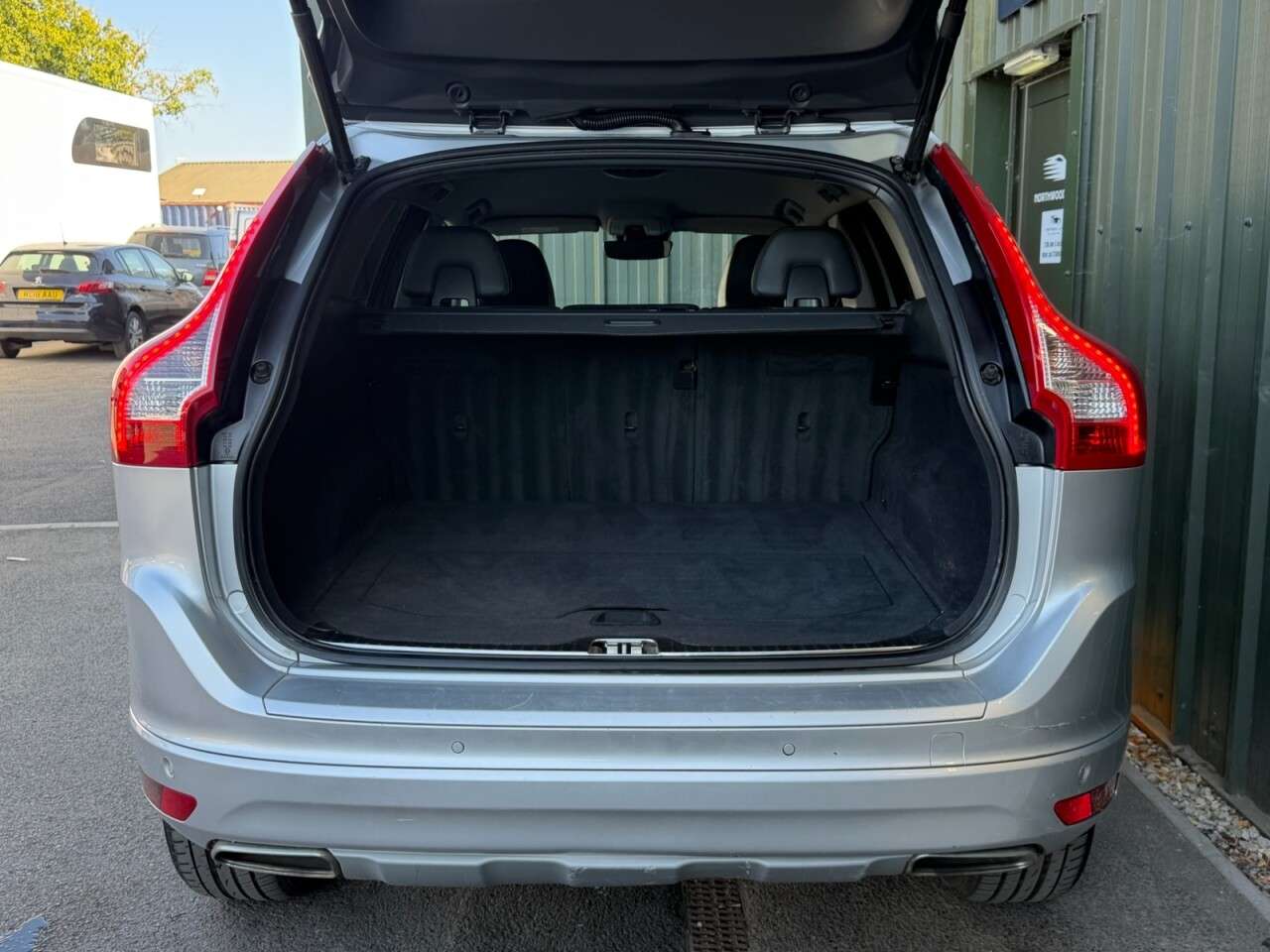 2016 VOLVO XC60 2016 VOLVO XC60