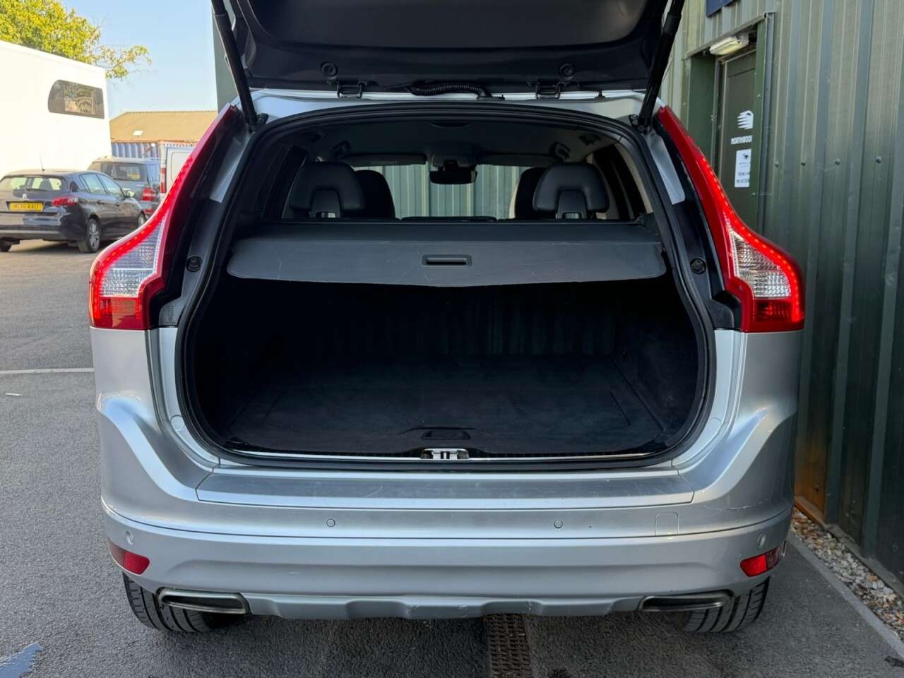 2016 VOLVO XC60 2016 VOLVO XC60