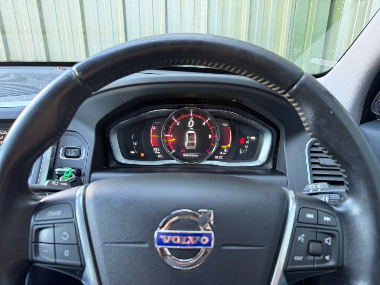 2016 VOLVO XC60 2016 VOLVO XC60