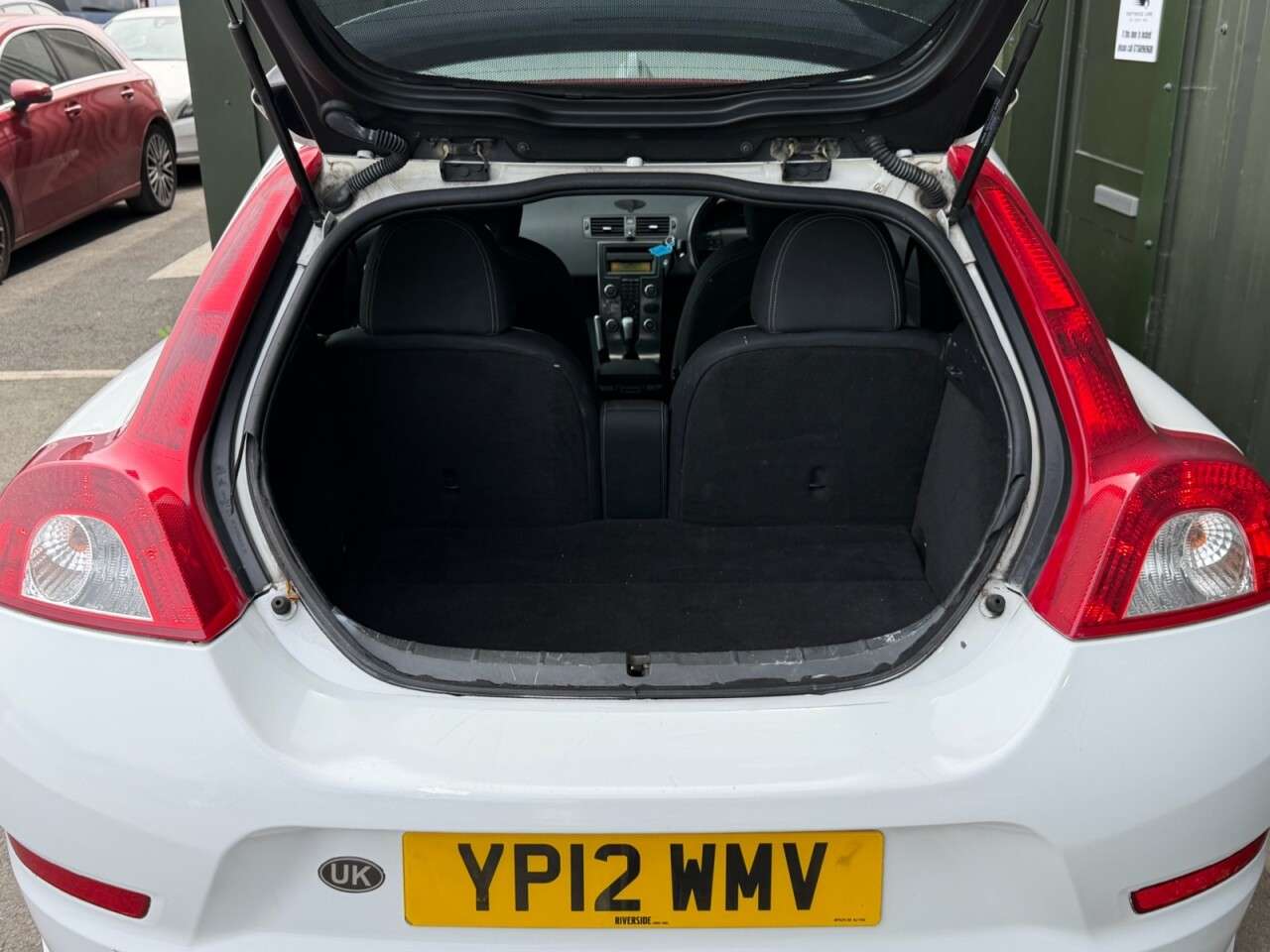 2012 VOLVO C30 2012 VOLVO C30