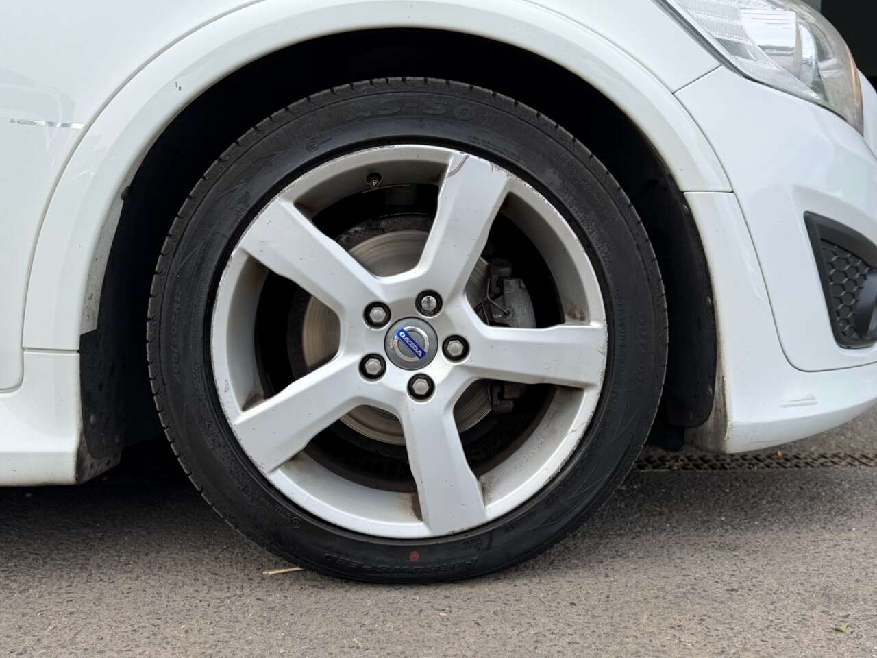 2012 VOLVO C30 2012 VOLVO C30