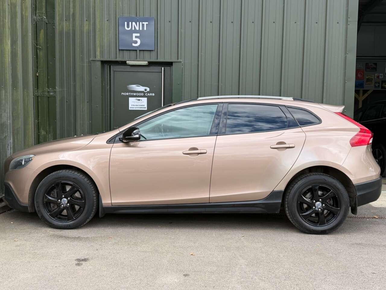2013 VOLVO V40 CROSS COUNTRY 2013 VOLVO V40 CROSS COUNTRY