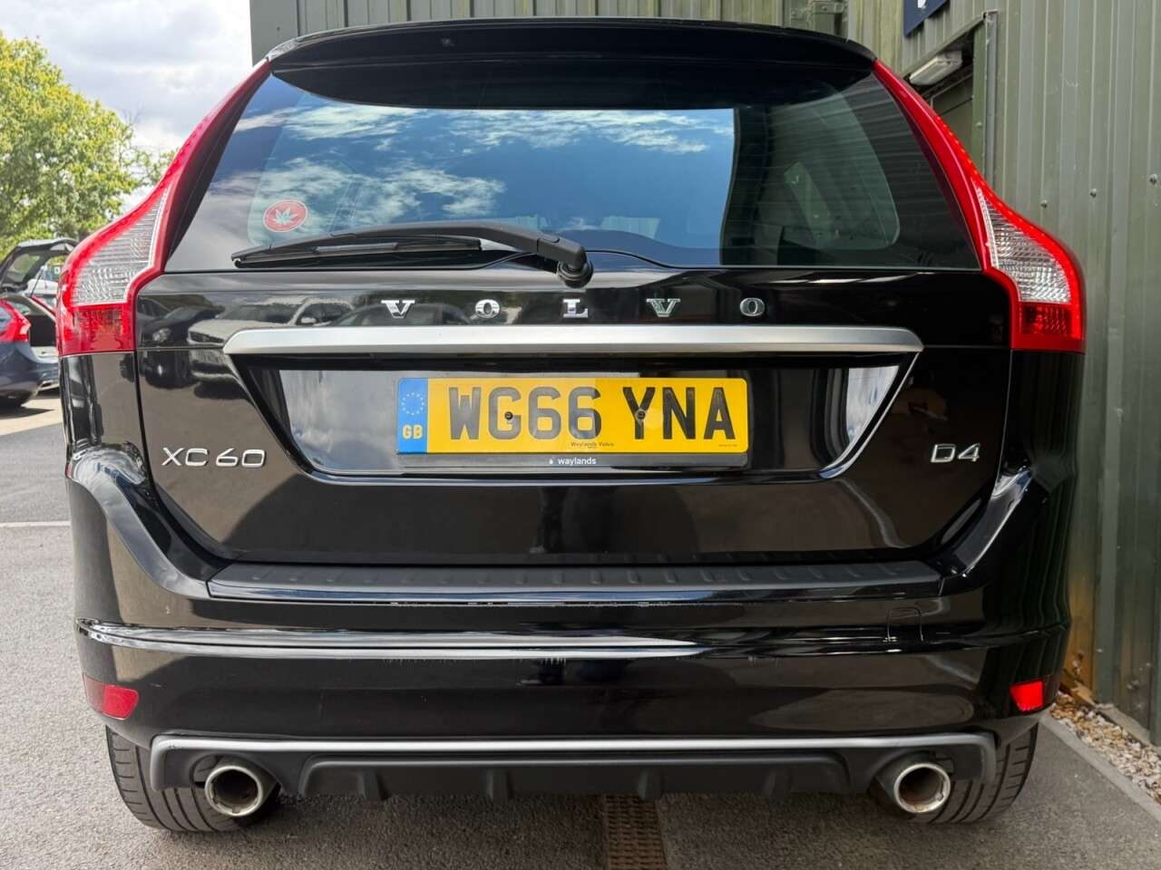 2017 VOLVO XC60 2017 VOLVO XC60