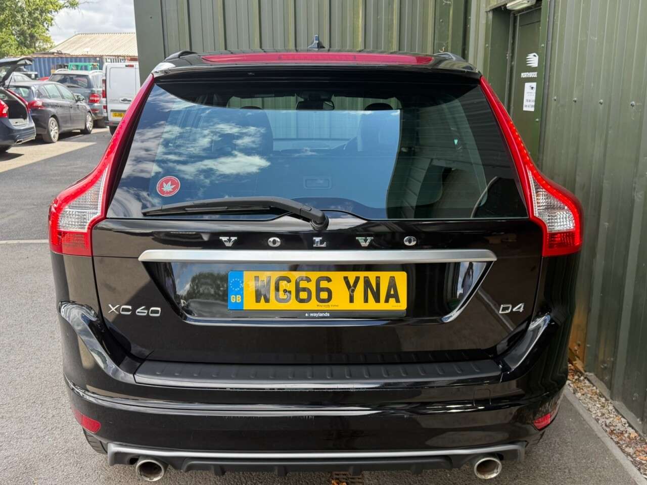 2017 VOLVO XC60 2017 VOLVO XC60